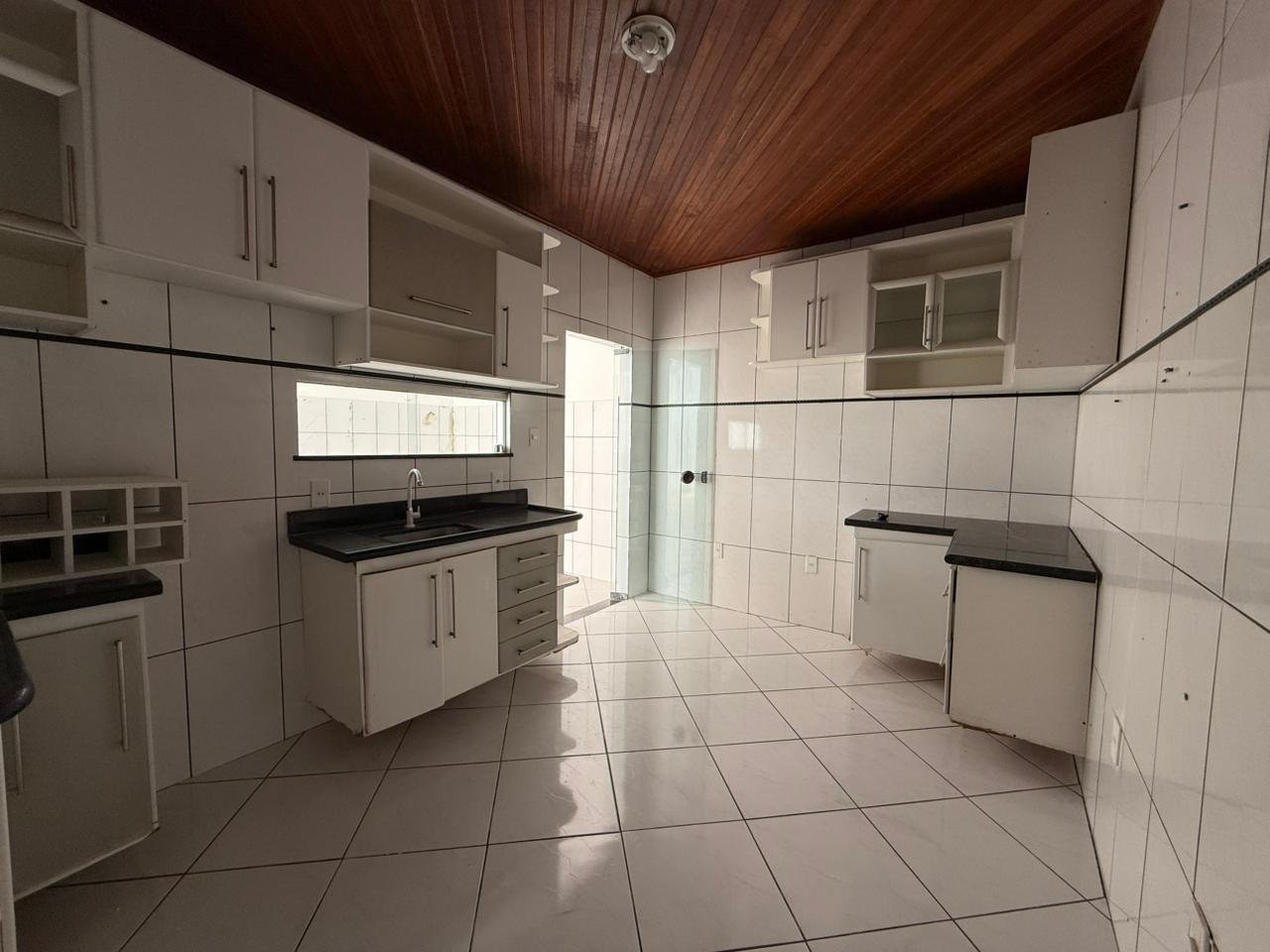 CASA NA AV. ESPERANÇA